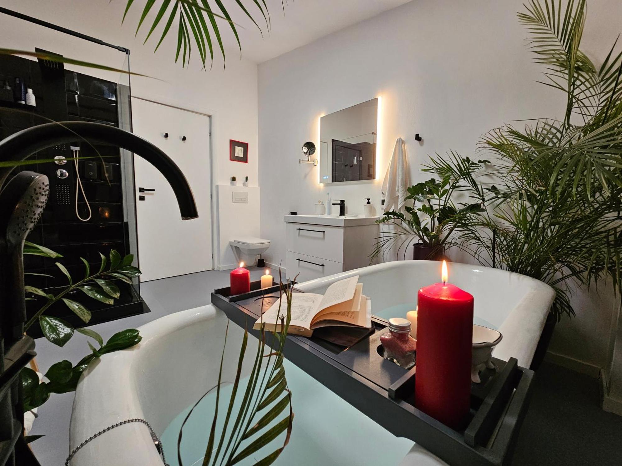 Black Walnut House With Indoor Outdoor Fireplace Izvoarele  ภายนอก รูปภาพ