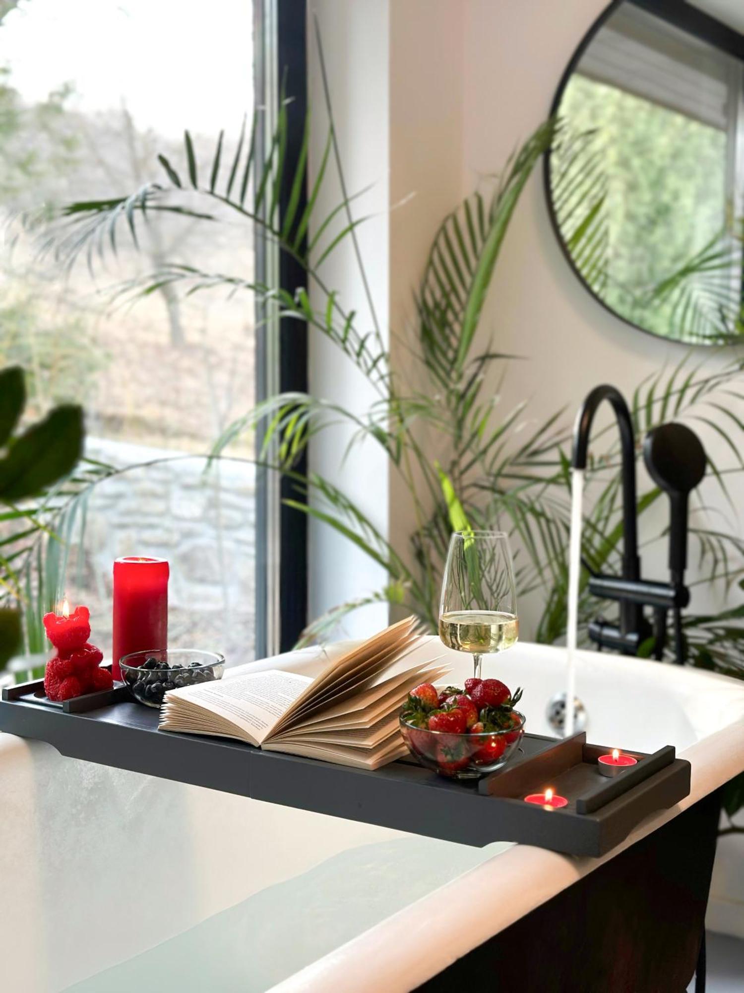Black Walnut House With Indoor Outdoor Fireplace Izvoarele  ภายนอก รูปภาพ